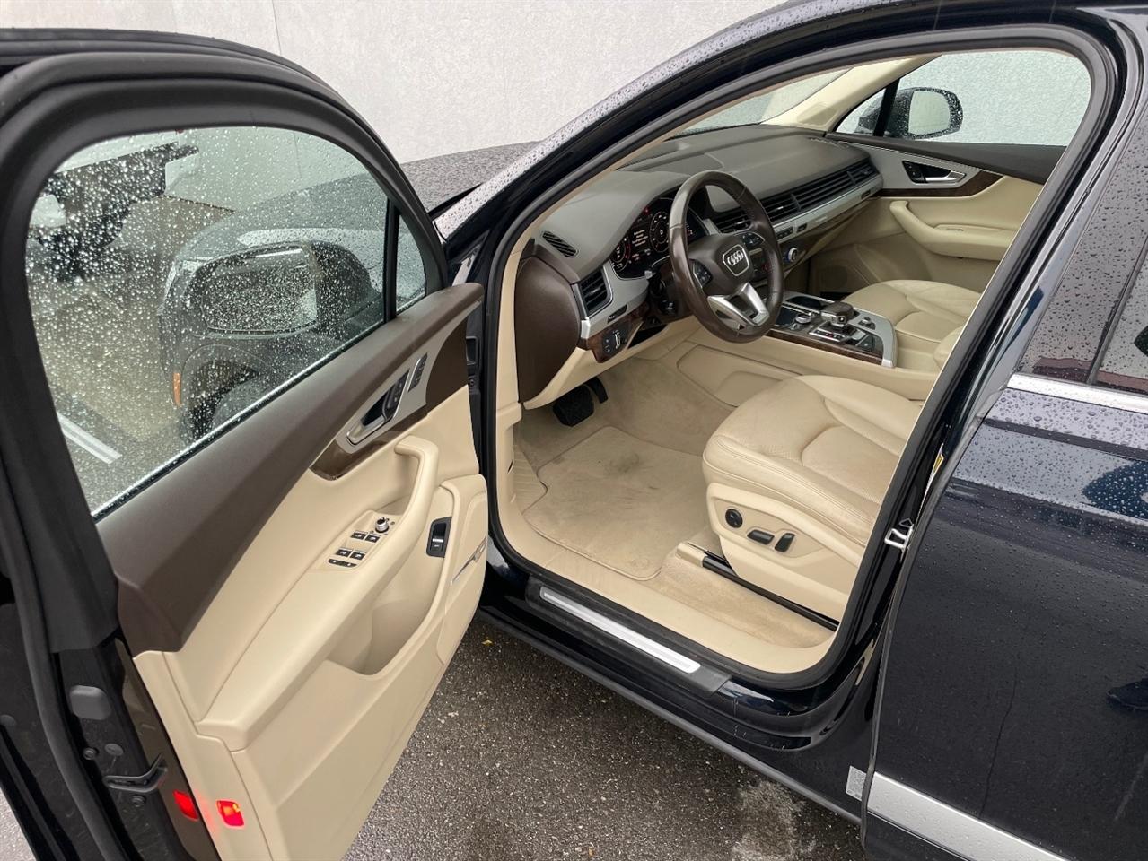 Audi Q7  2017