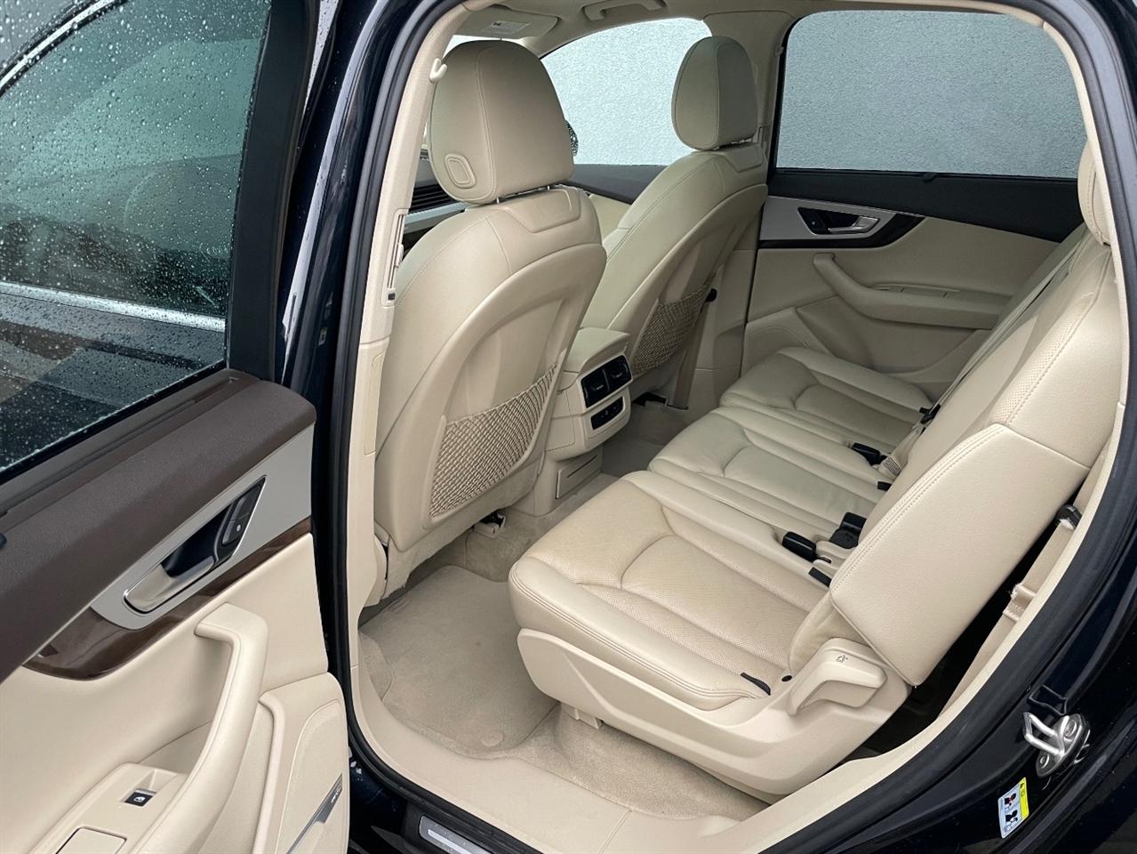 Audi Q7  2017