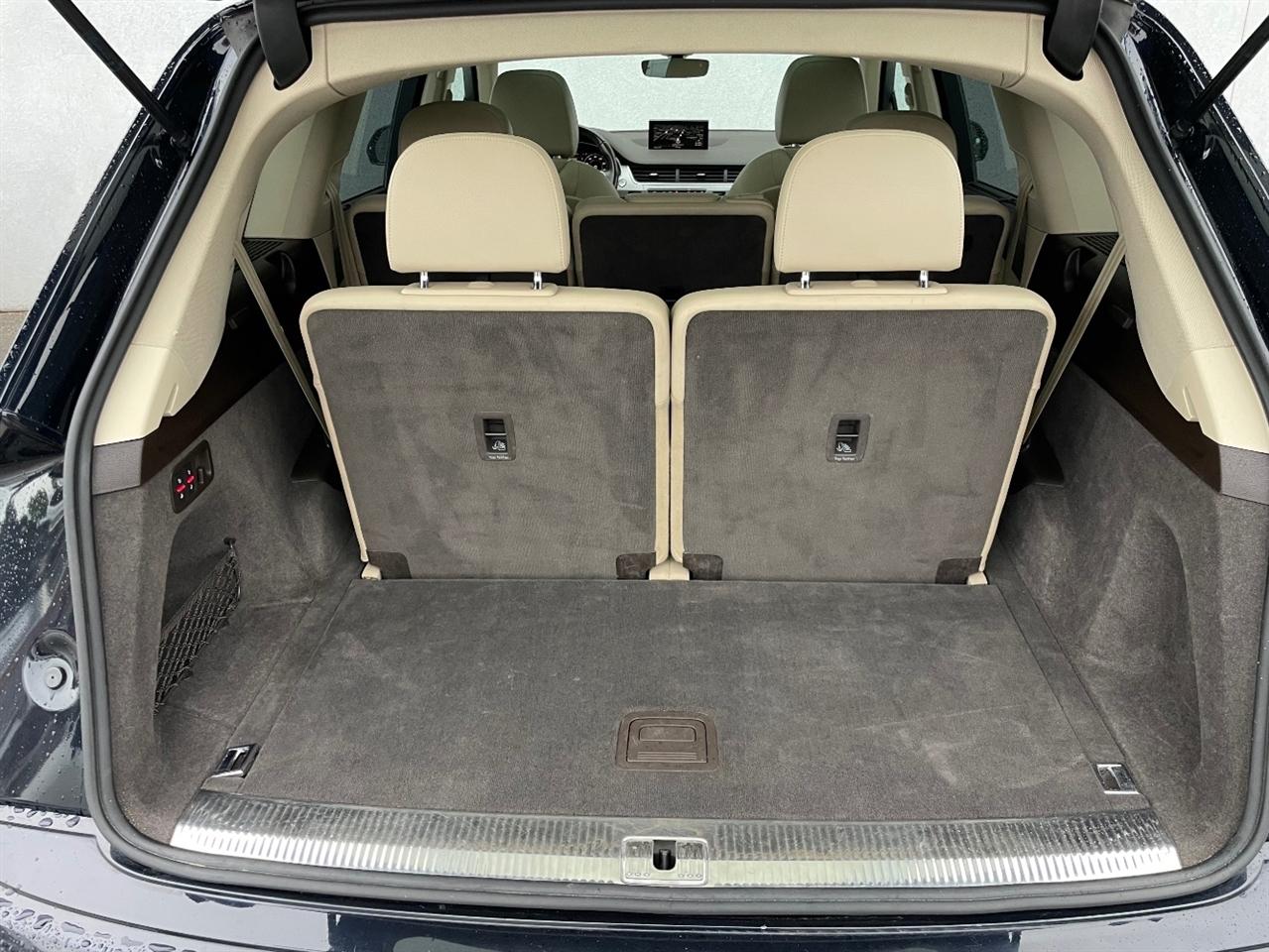Audi Q7  2017