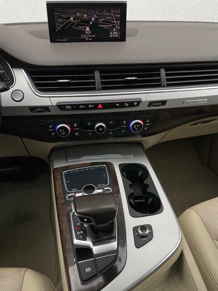 Audi Q7  2017