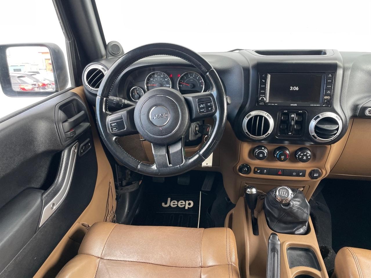 Jeep Wrangler Unlimited  2011