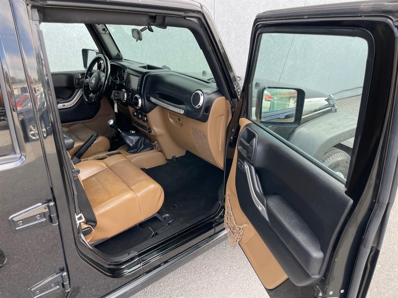 Jeep Wrangler Unlimited  2011