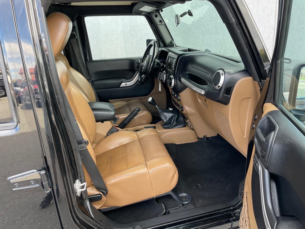 Jeep Wrangler Unlimited  2011