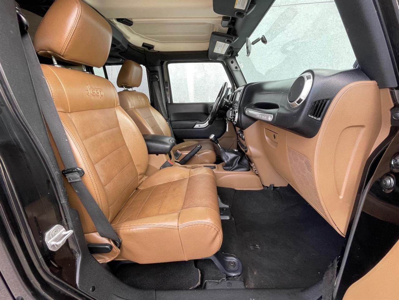 Jeep Wrangler Unlimited  2011