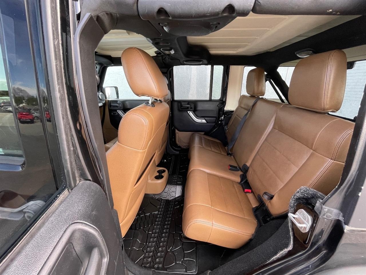 Jeep Wrangler Unlimited  2011