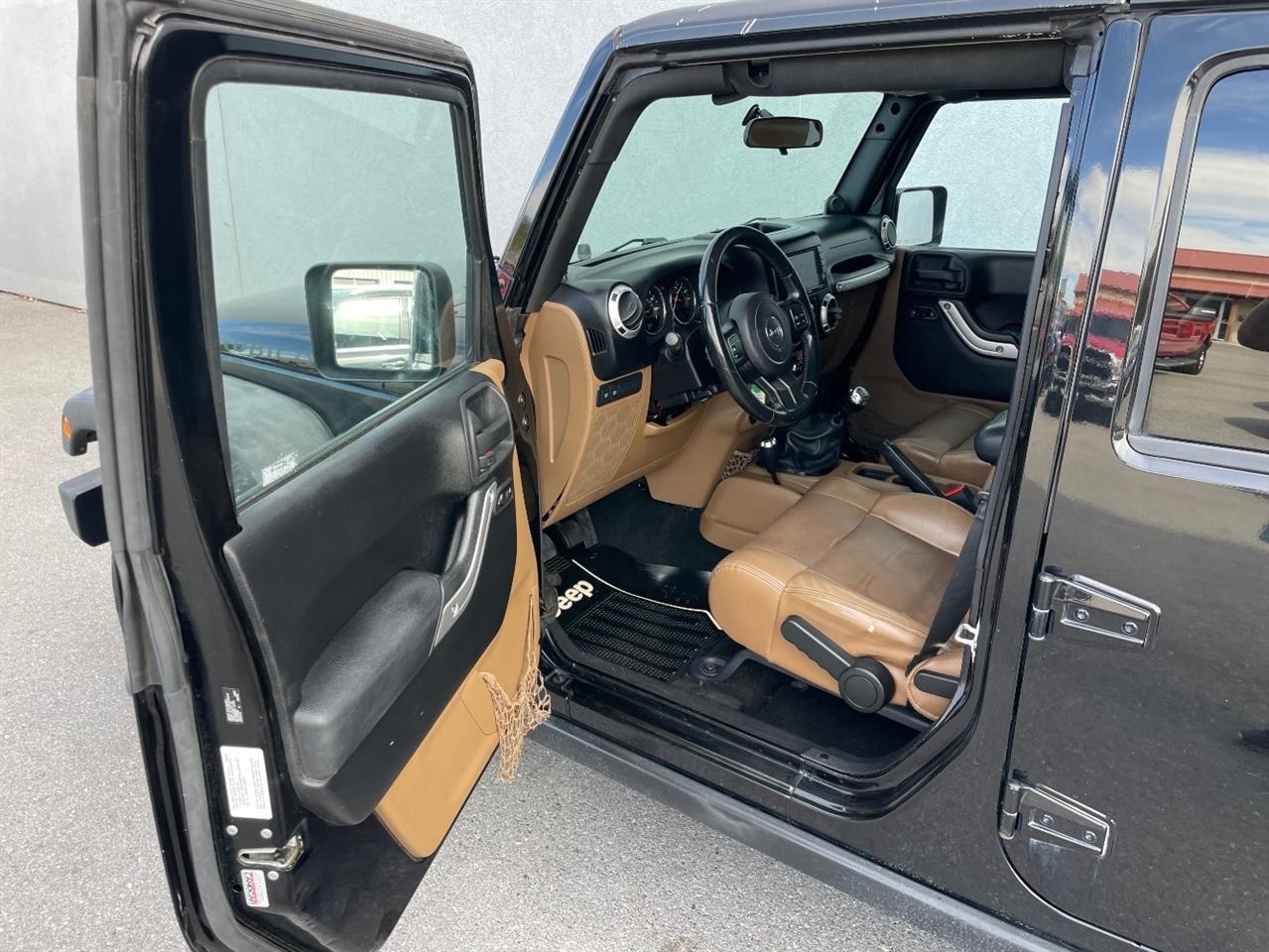 Jeep Wrangler Unlimited  2011