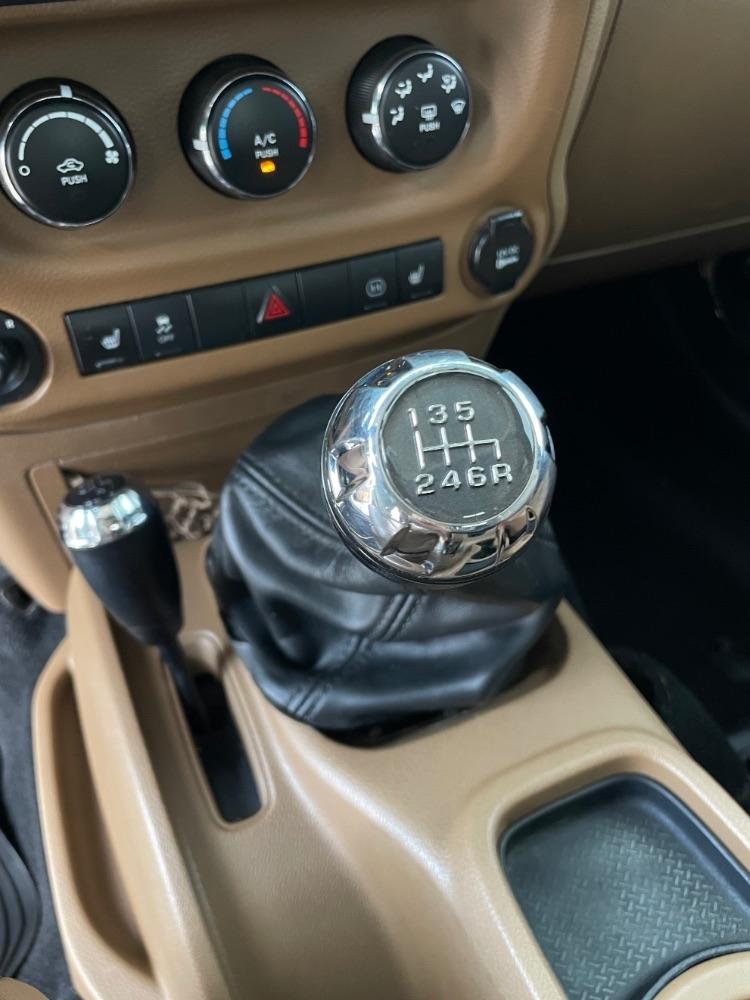 Jeep Wrangler Unlimited  2011