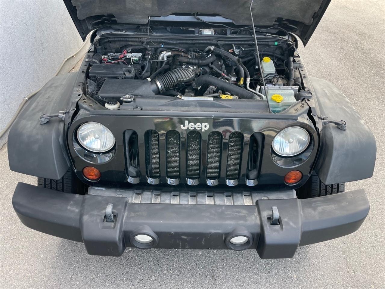 Jeep Wrangler Unlimited  2011