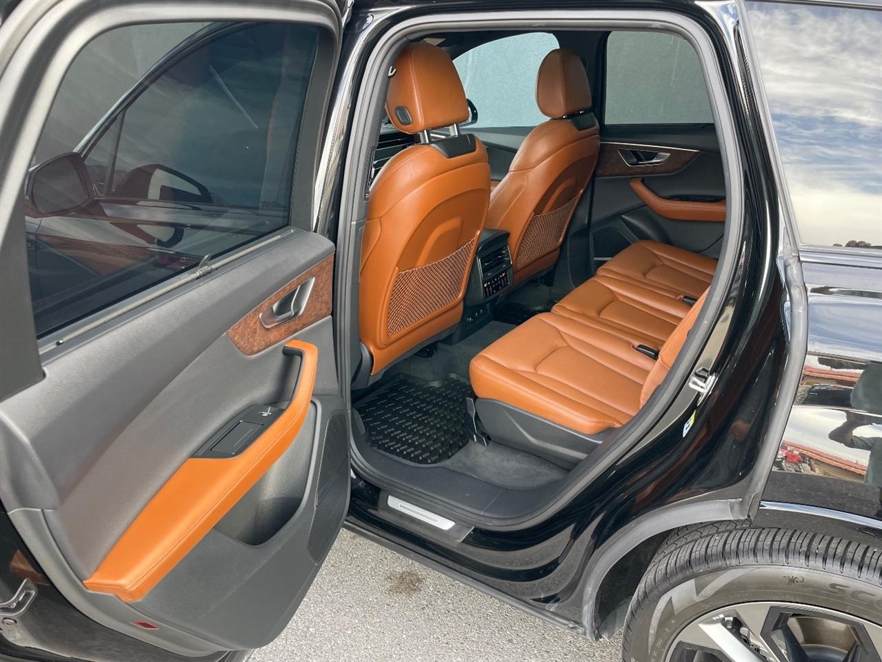 Audi Q7  2025