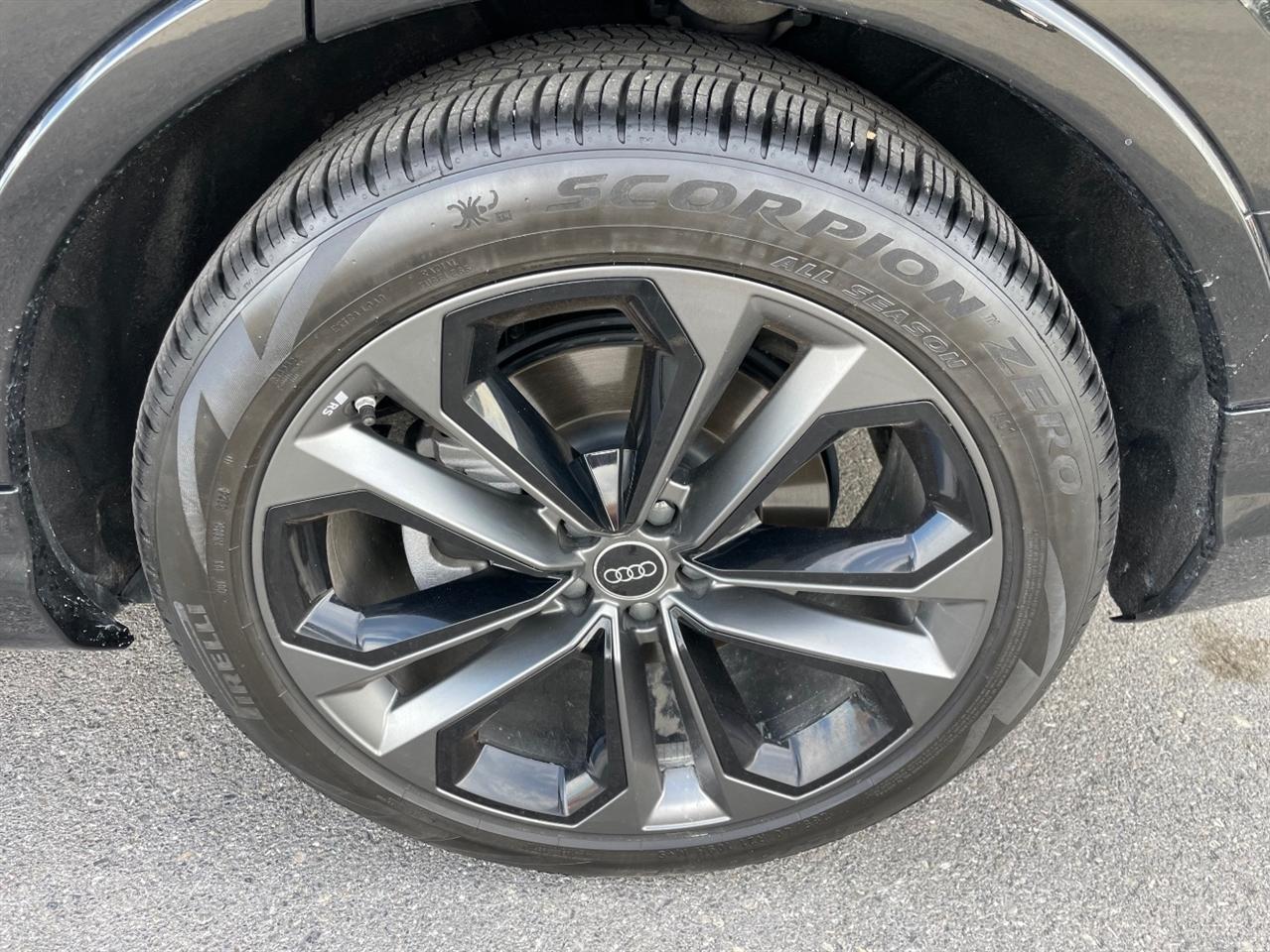 Audi Q7  2025