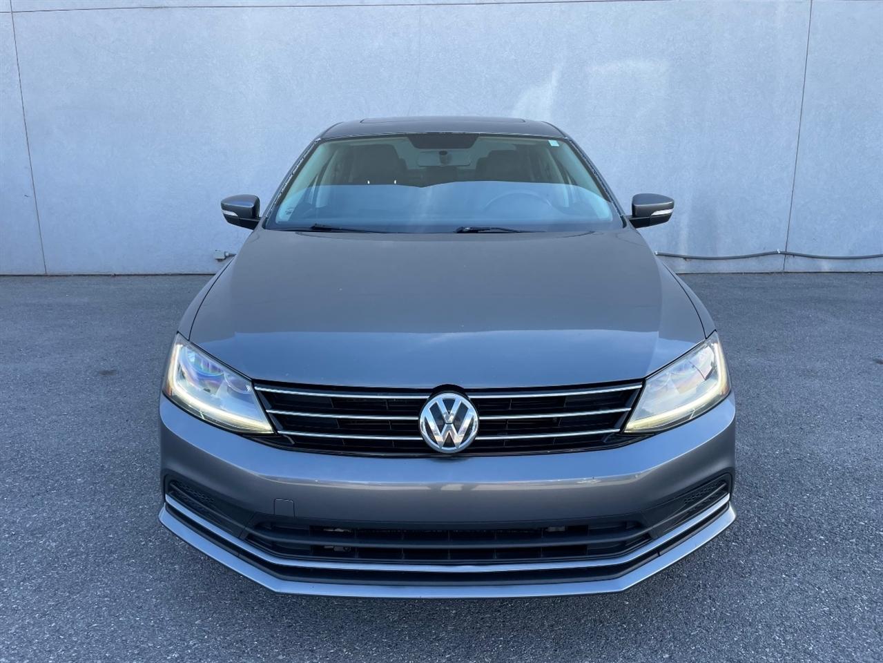 Volkswagen Jetta  2017