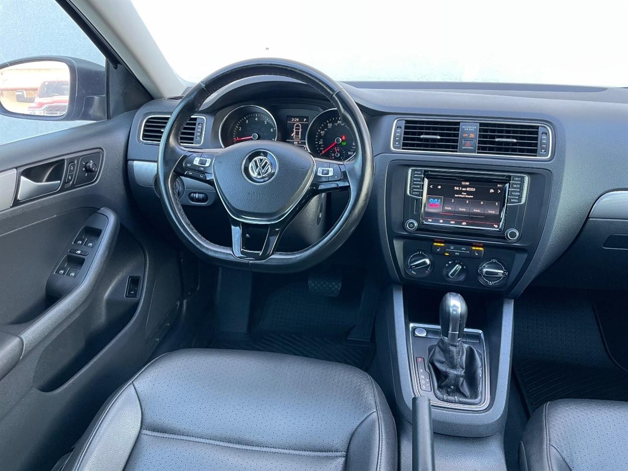 Volkswagen Jetta  2017