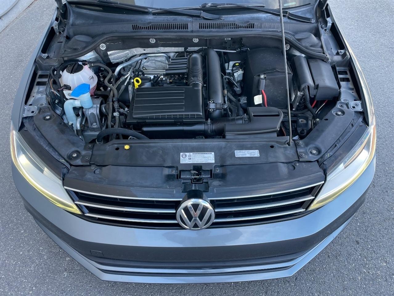 Volkswagen Jetta  2017