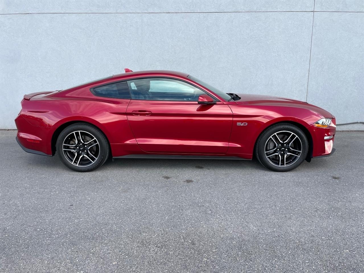 Ford Mustang  2021