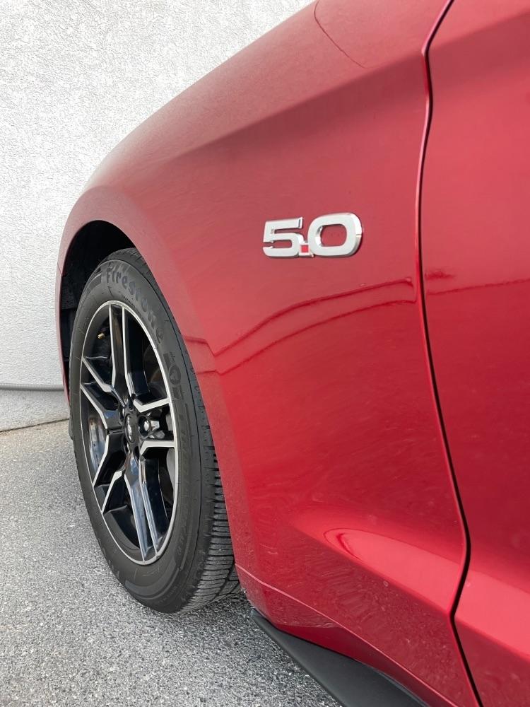 Ford Mustang  2021