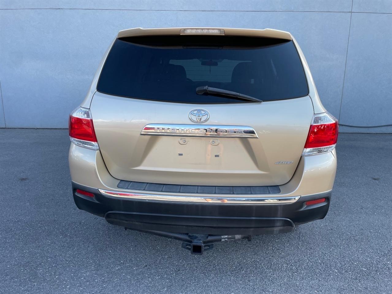 Toyota Highlander  2013