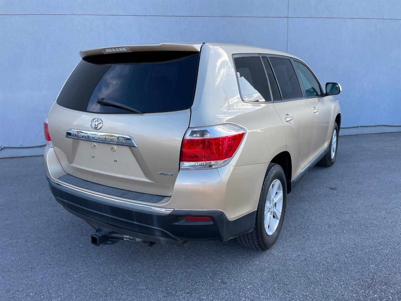 Toyota Highlander  2013