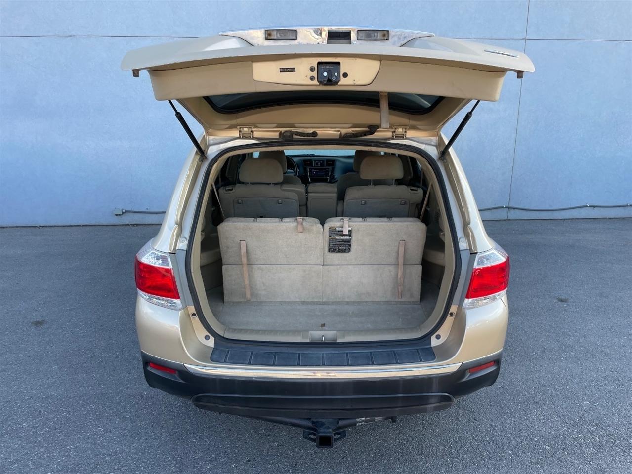 Toyota Highlander  2013