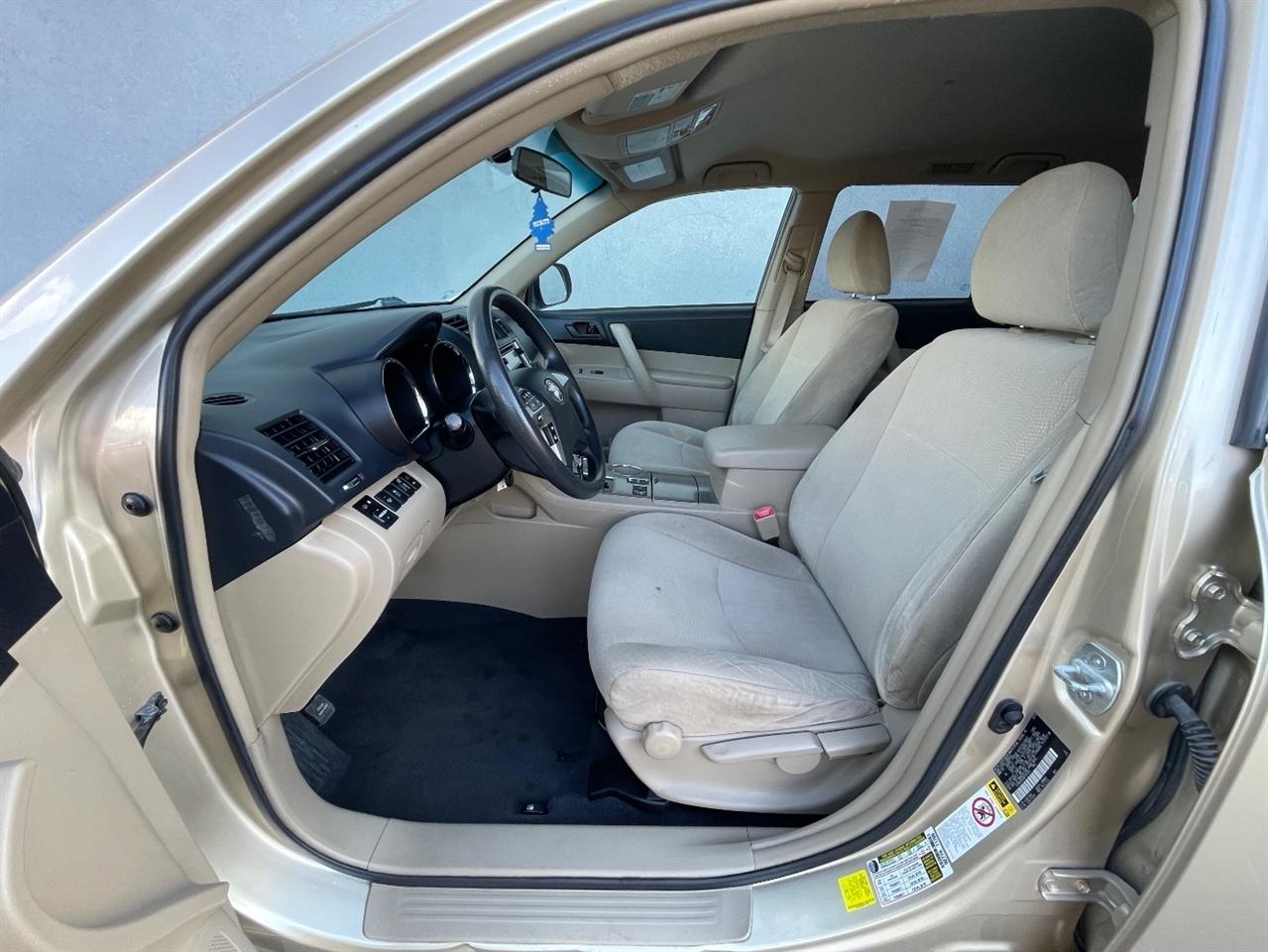 Toyota Highlander  2013
