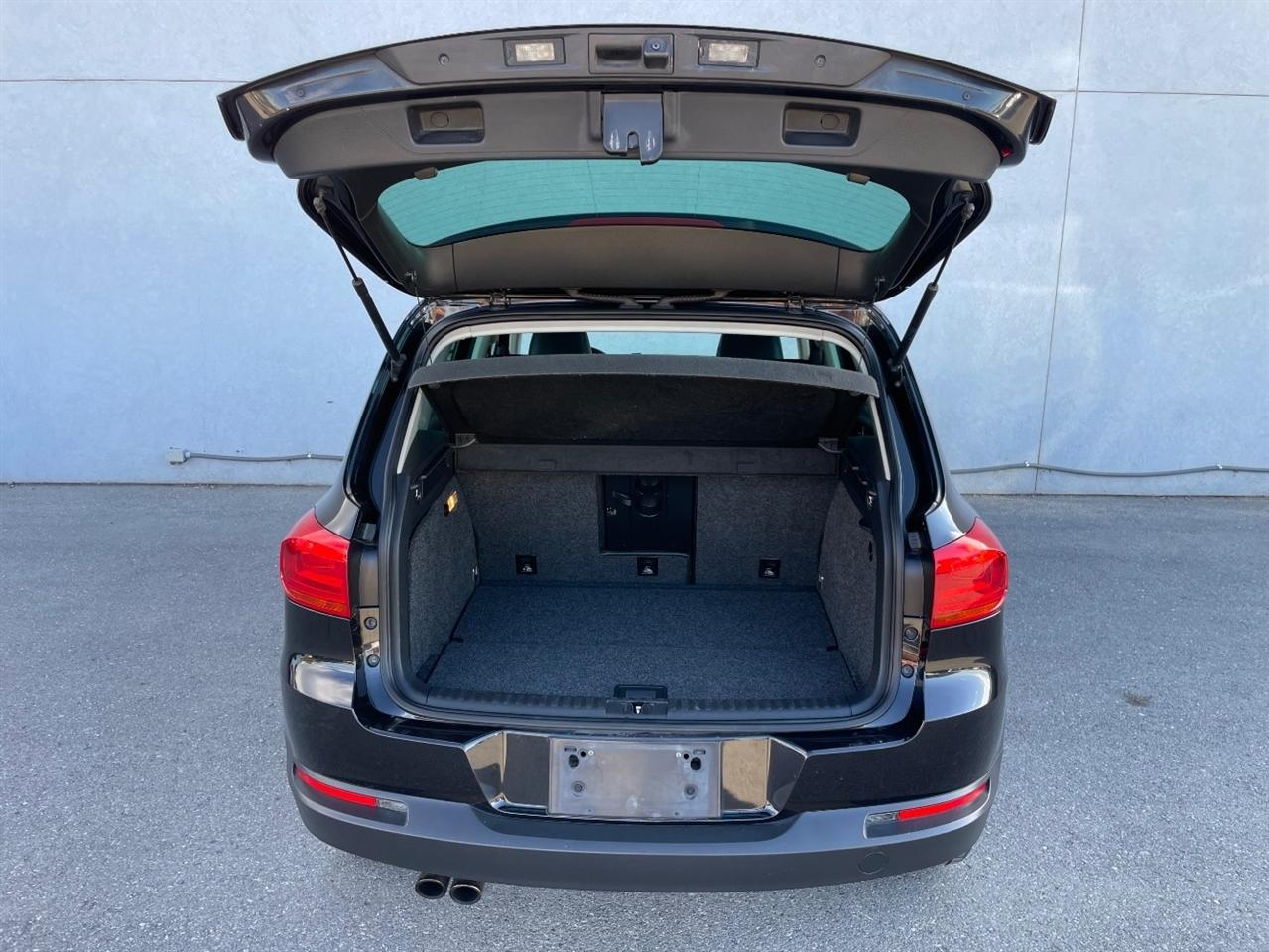 Volkswagen Tiguan  2014