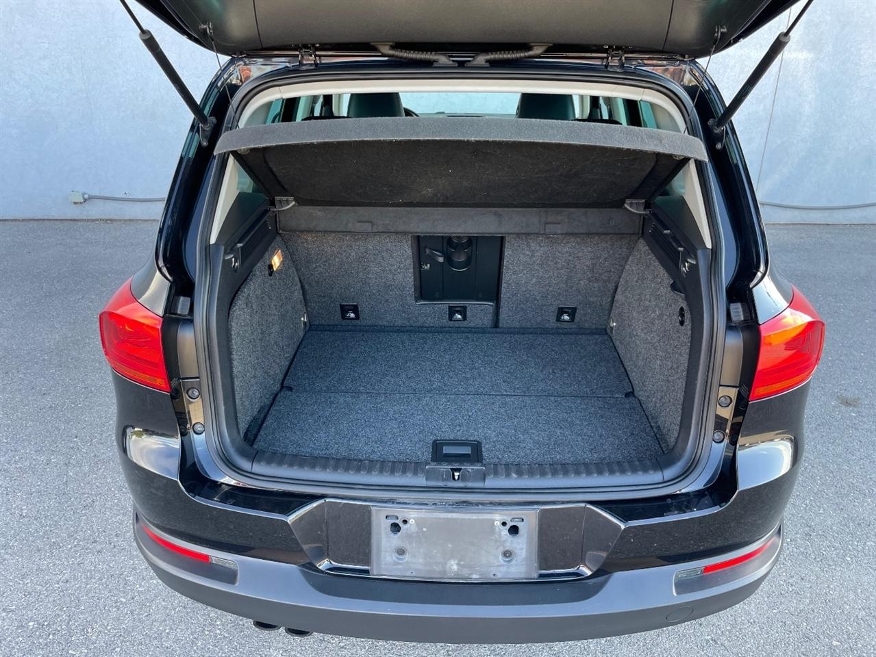 Volkswagen Tiguan  2014