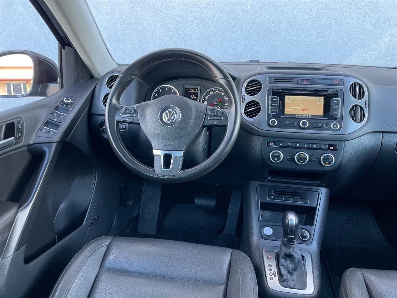 Volkswagen Tiguan  2014