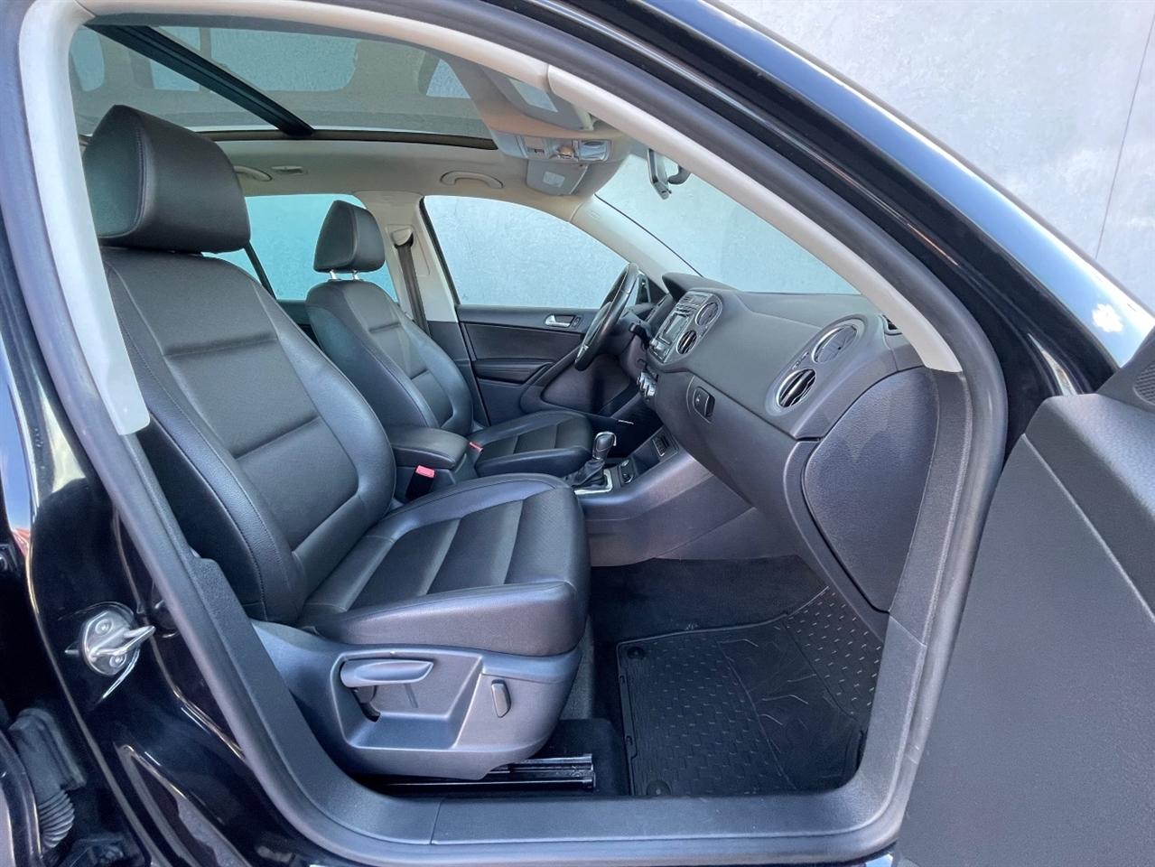 Volkswagen Tiguan  2014