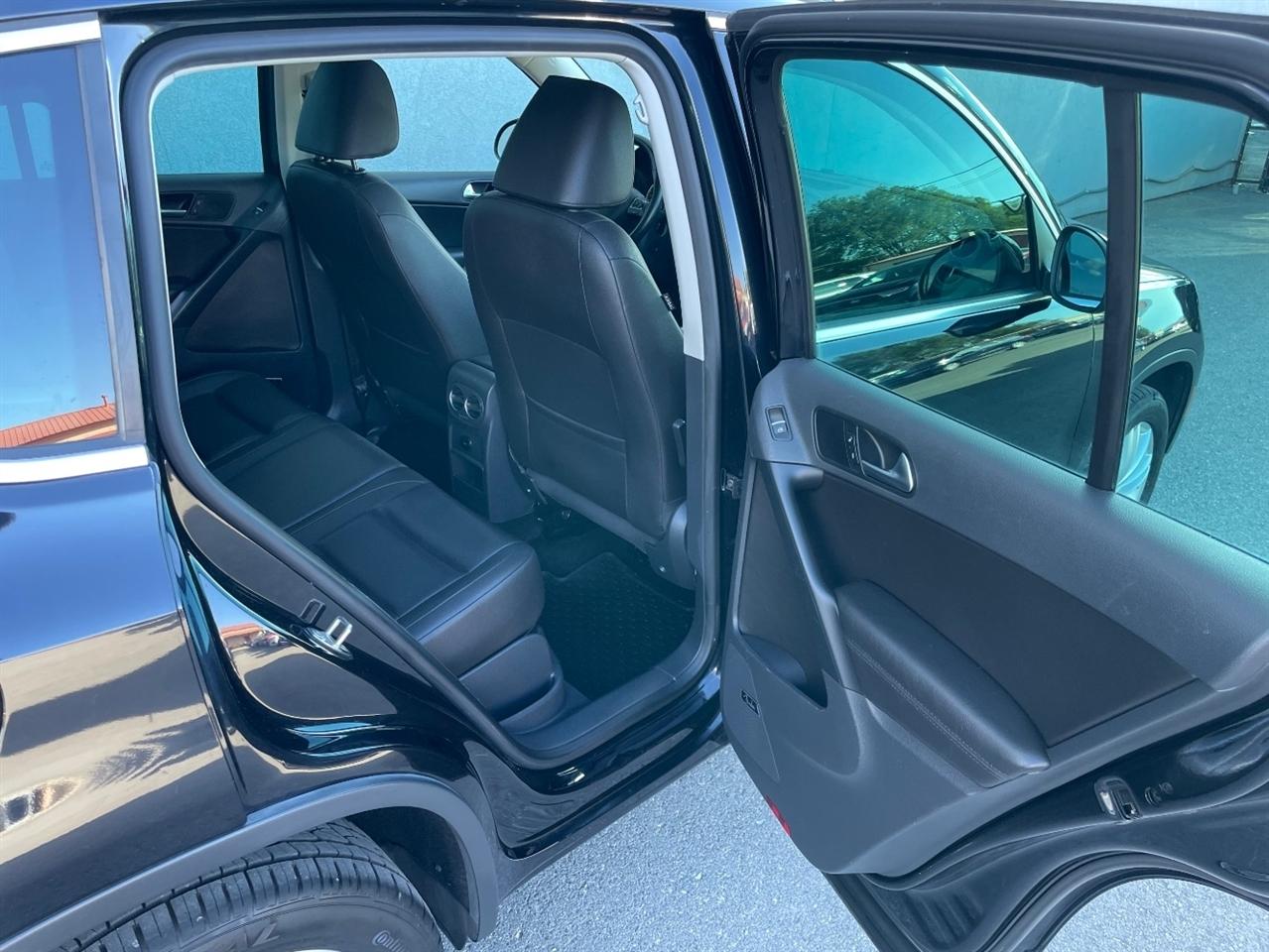 Volkswagen Tiguan  2014