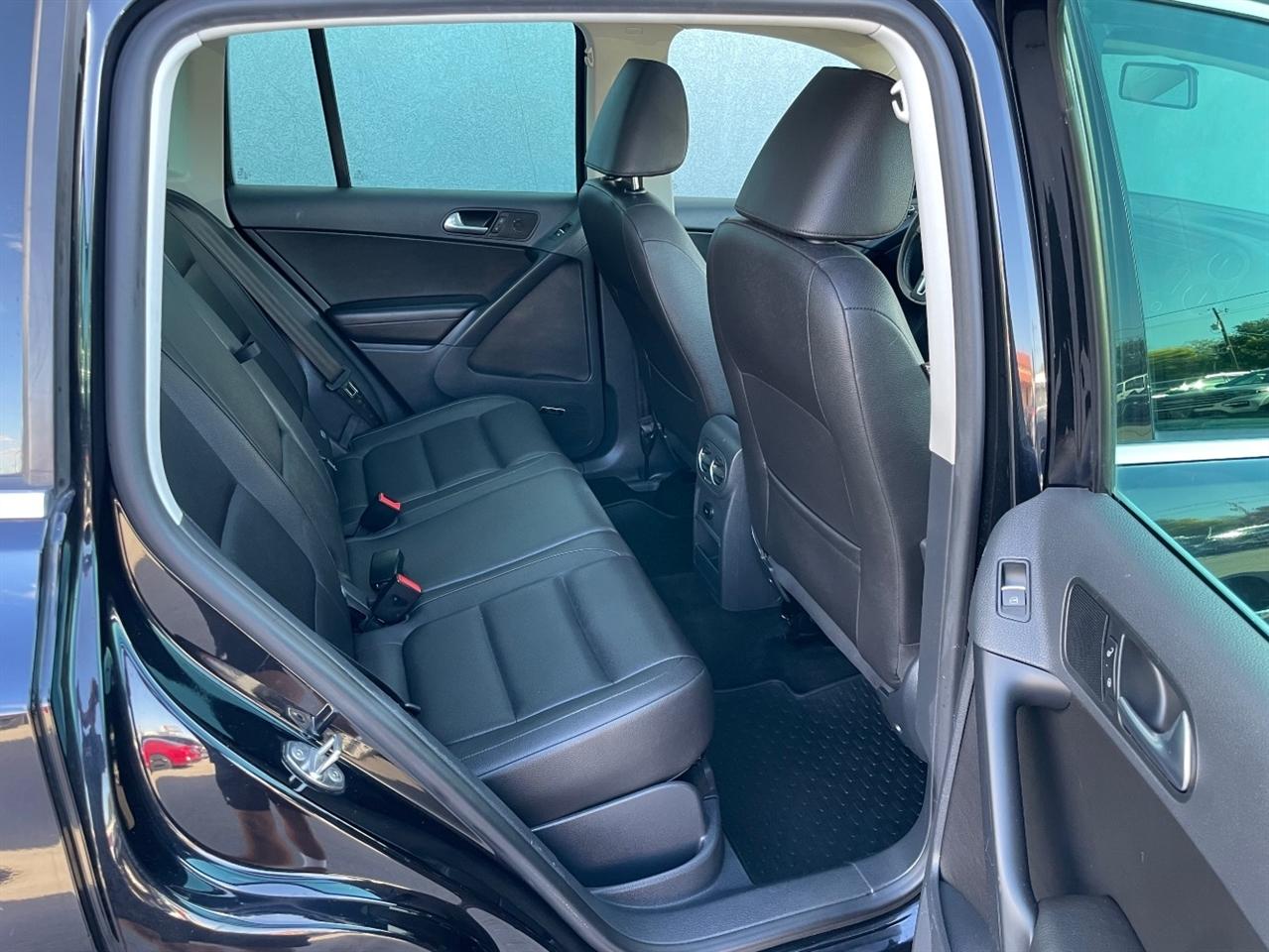 Volkswagen Tiguan  2014