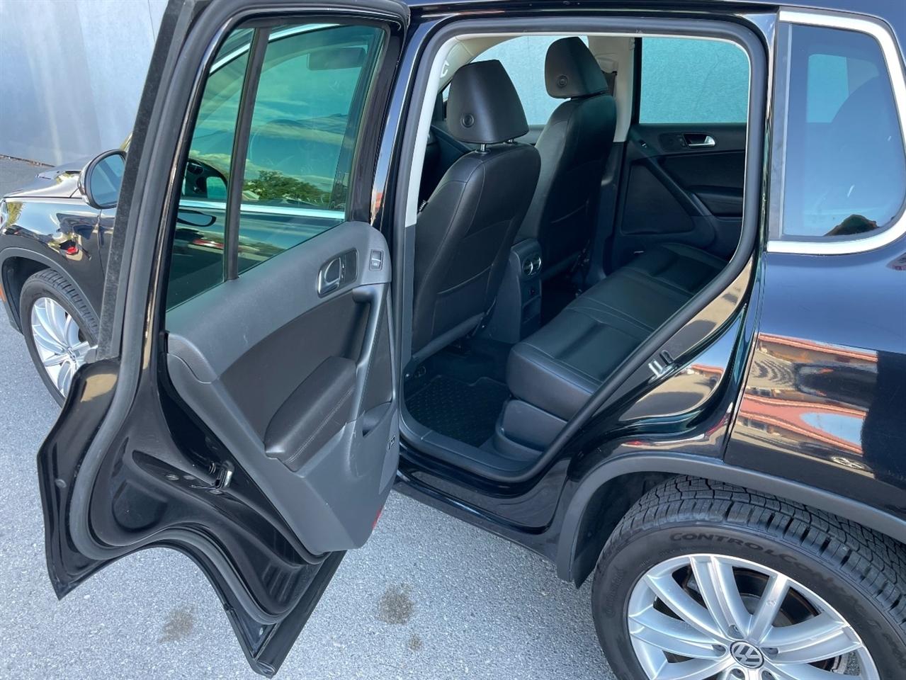 Volkswagen Tiguan  2014