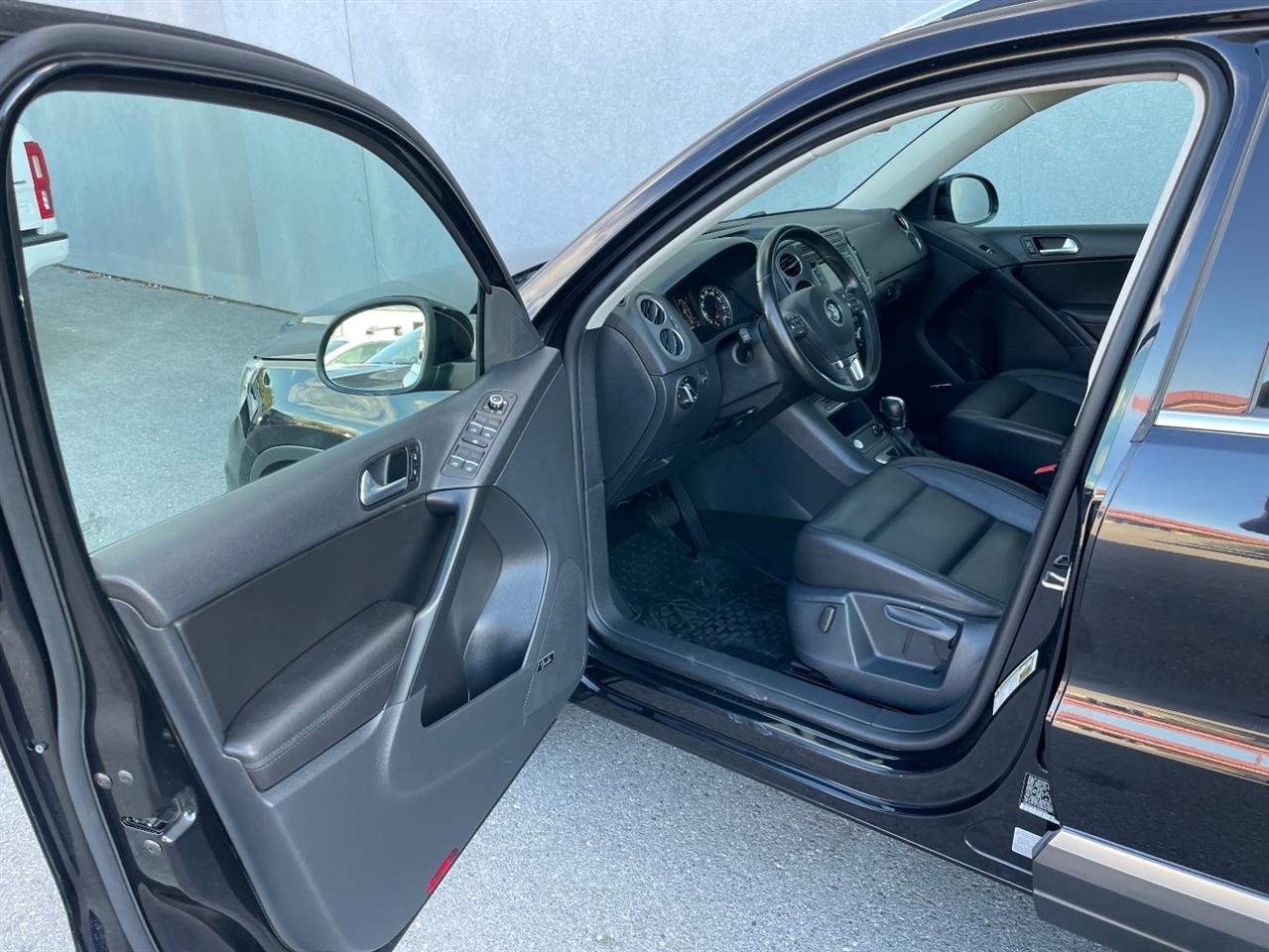 Volkswagen Tiguan  2014