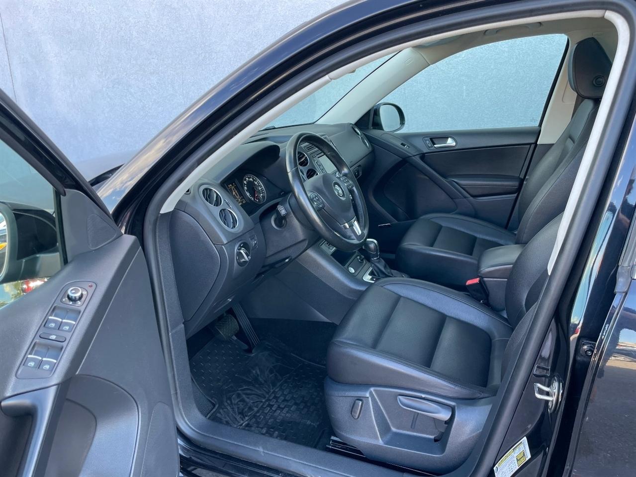 Volkswagen Tiguan  2014