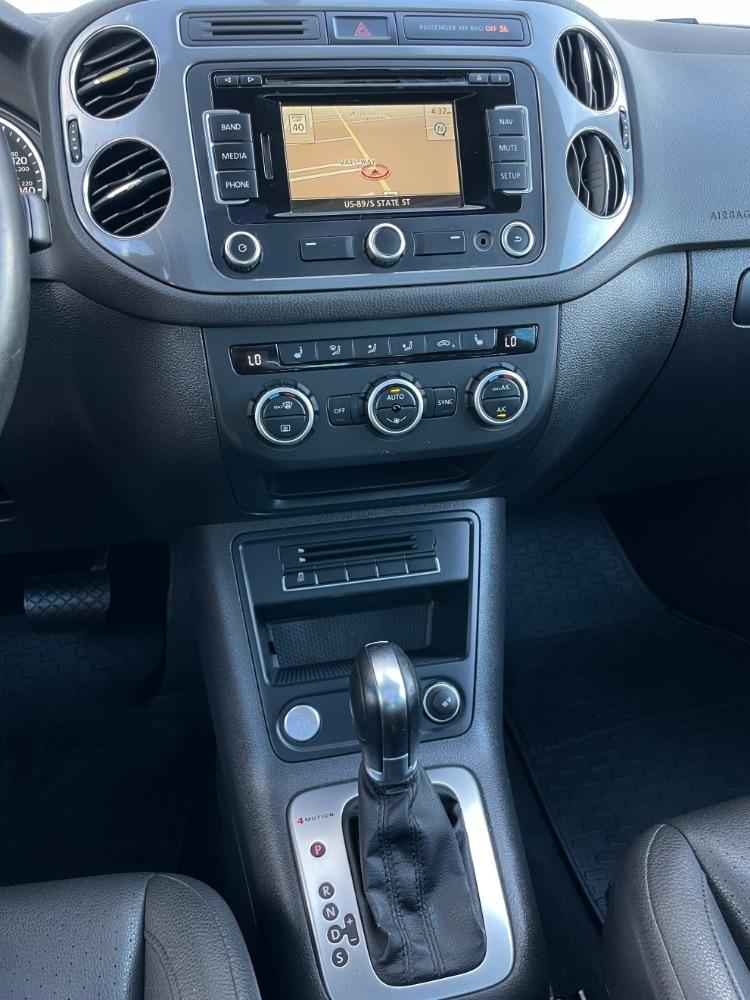 Volkswagen Tiguan  2014