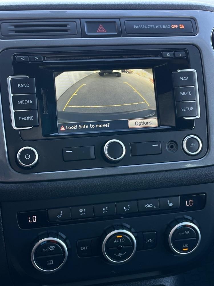 Volkswagen Tiguan  2014
