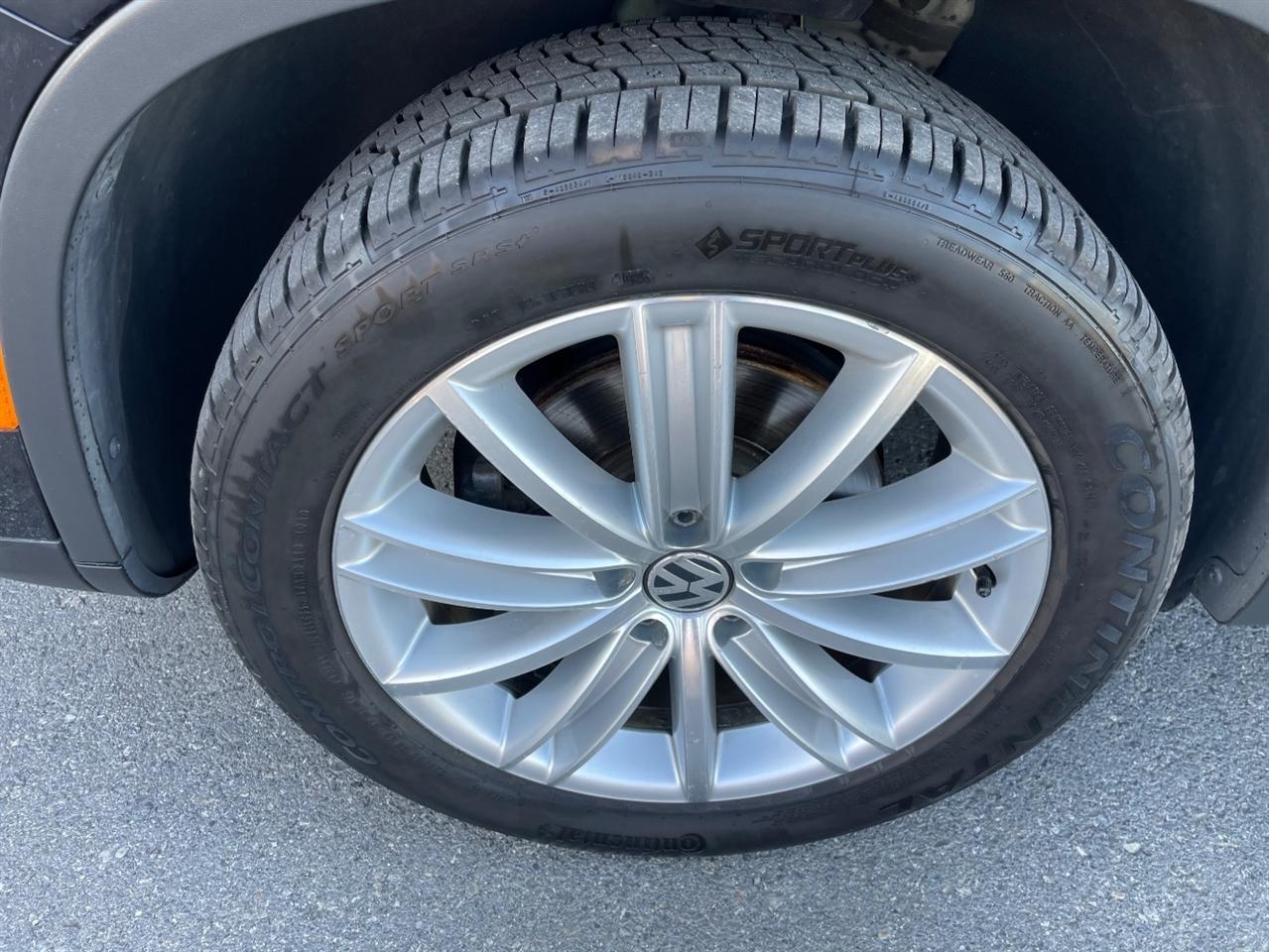 Volkswagen Tiguan  2014
