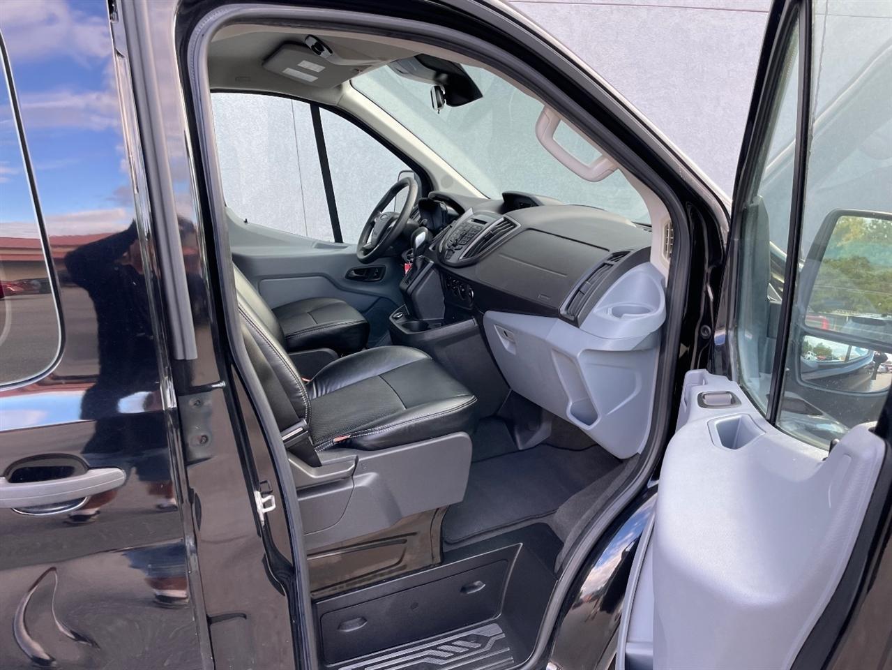 Ford Transit Passenger Wagon  2019