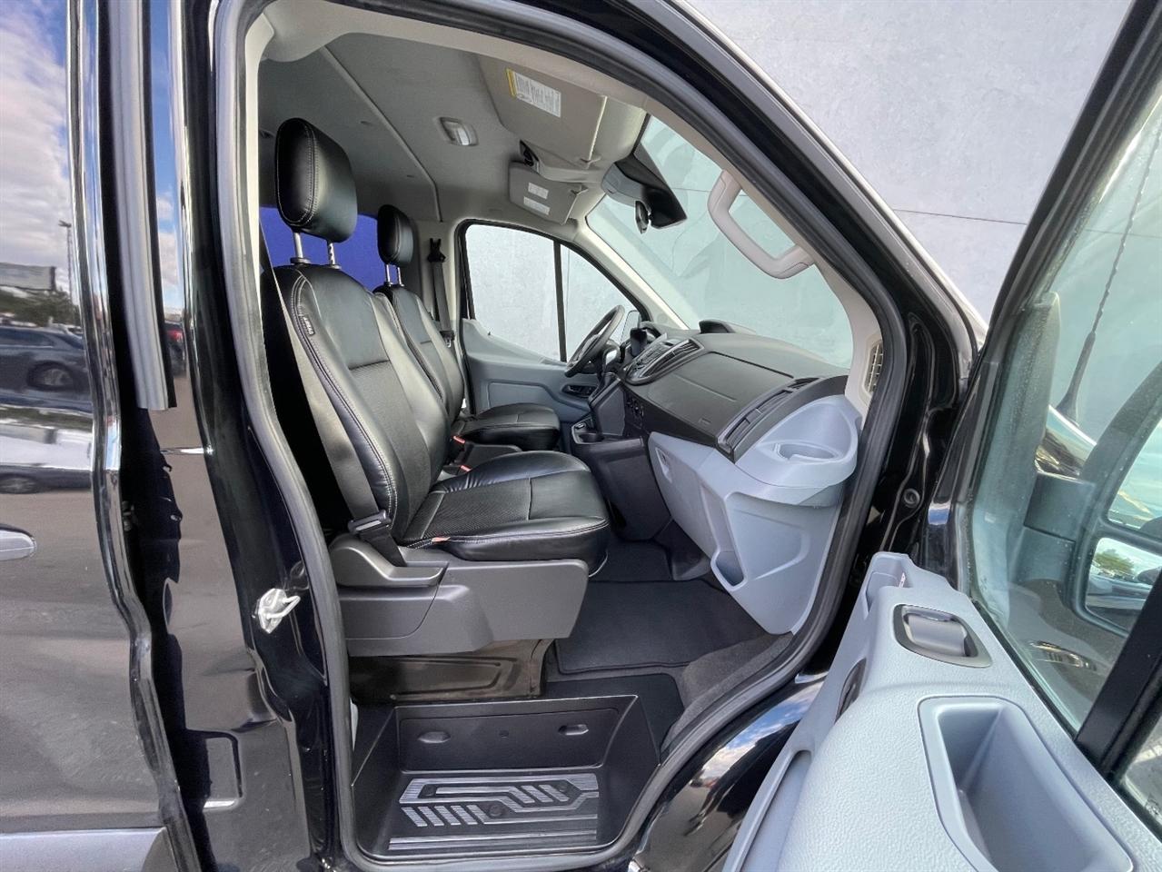 Ford Transit Passenger Wagon  2019