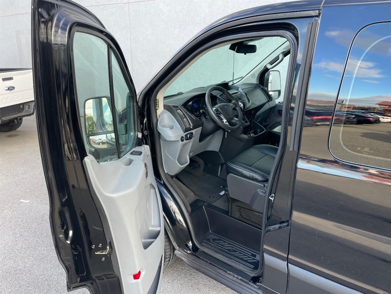 Ford Transit Passenger Wagon  2019