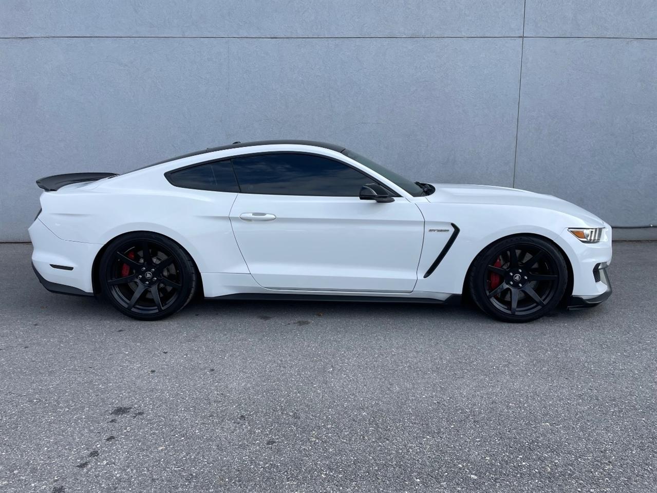 Ford Mustang  2017