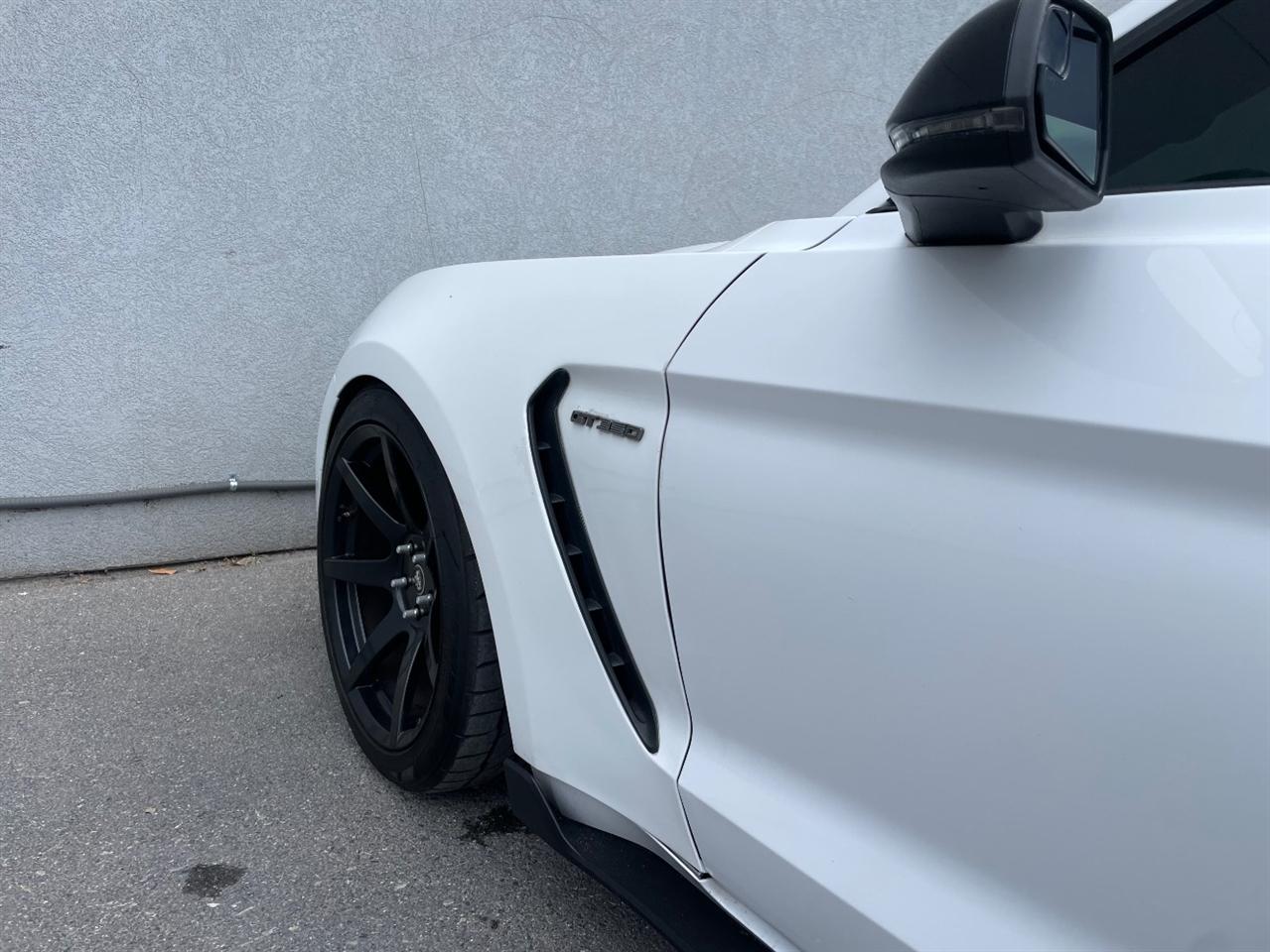 Ford Mustang  2017