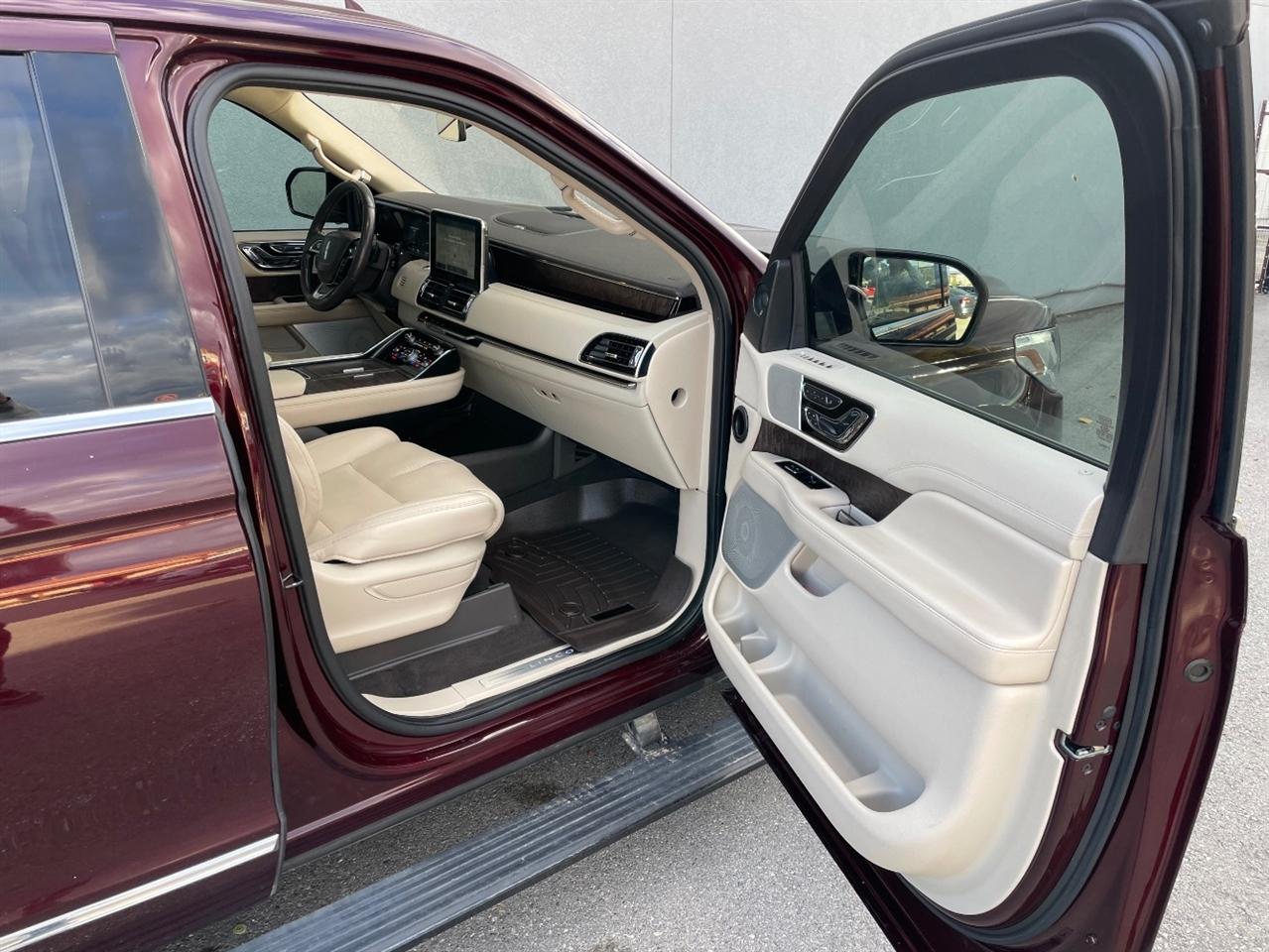 Lincoln Navigator  2020