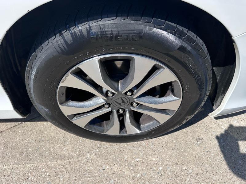 Honda Accord LX Sedan CVT 2013