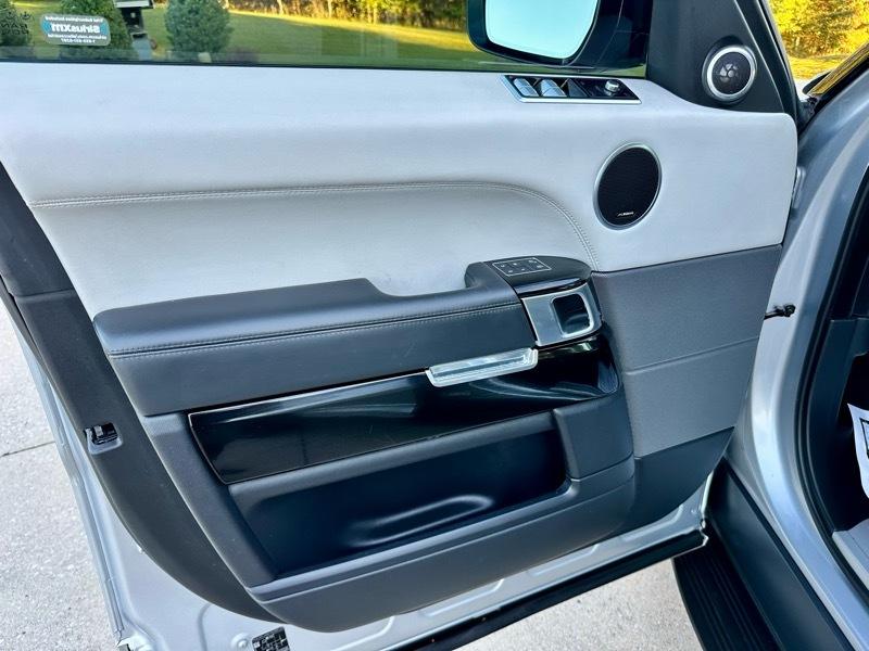 Land Rover Range Rover Sport SVR 2020