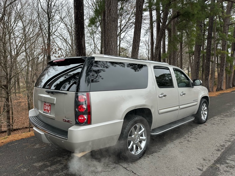 GMC Yukon Denali XL 2WD 2008