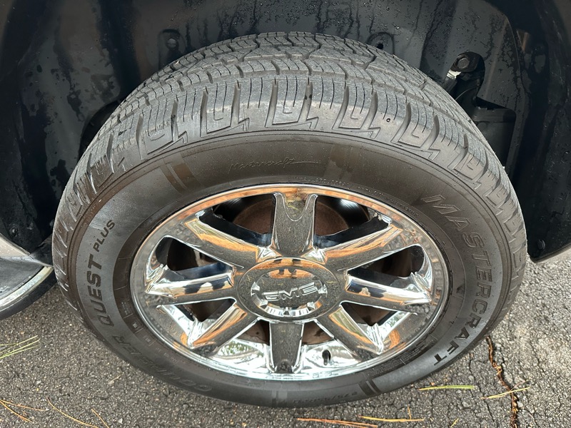 GMC Yukon Denali XL 2WD 2008