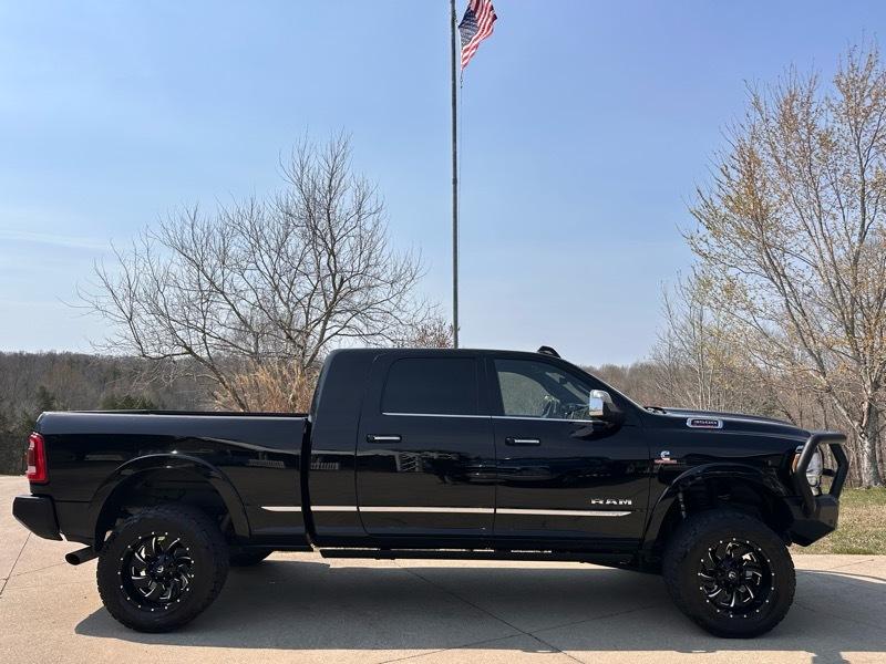 RAM 3500 Limited Mega Cab 4WD 2020