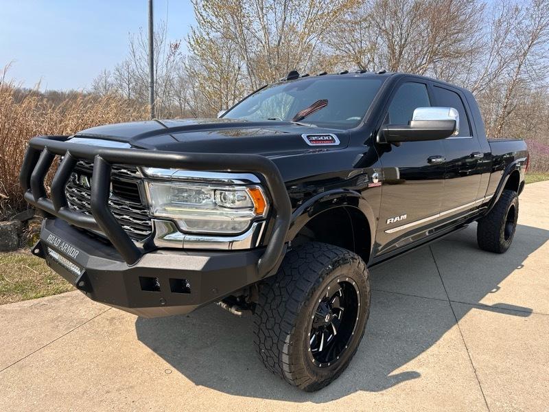 RAM 3500 Limited Mega Cab 4WD 2020