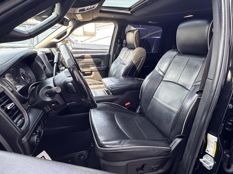 RAM 3500 Limited Mega Cab 4WD 2020