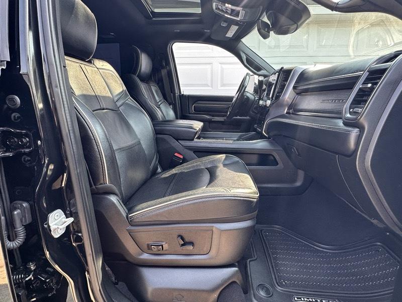 RAM 3500 Limited Mega Cab 4WD 2020