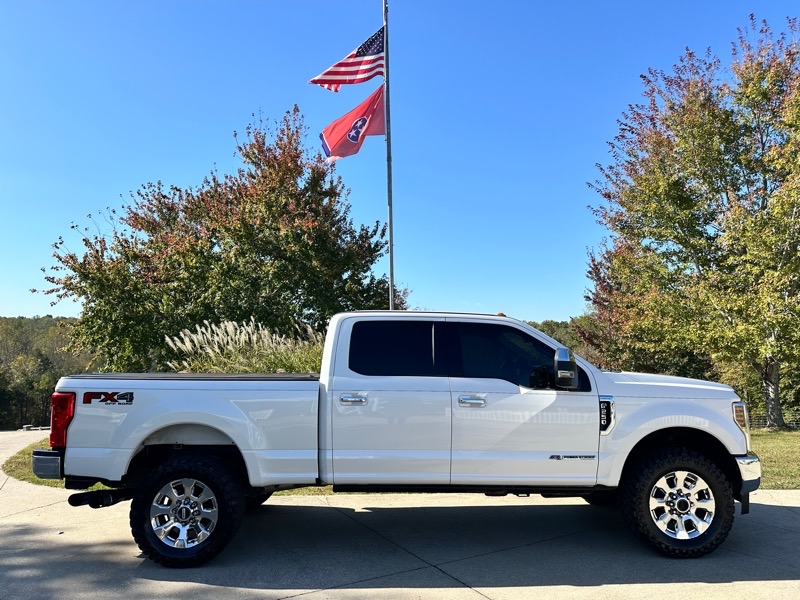 Ford F-250 SD Lariat Crew Cab Short Bed 4WD 2018 Ford F-250 SD Lariat Crew Cab Short Bed 4WD 2018